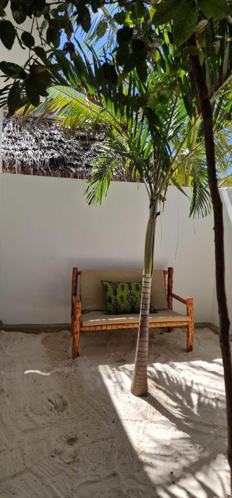Mlango Paje House II Bed & Breakfast Bagian luar foto