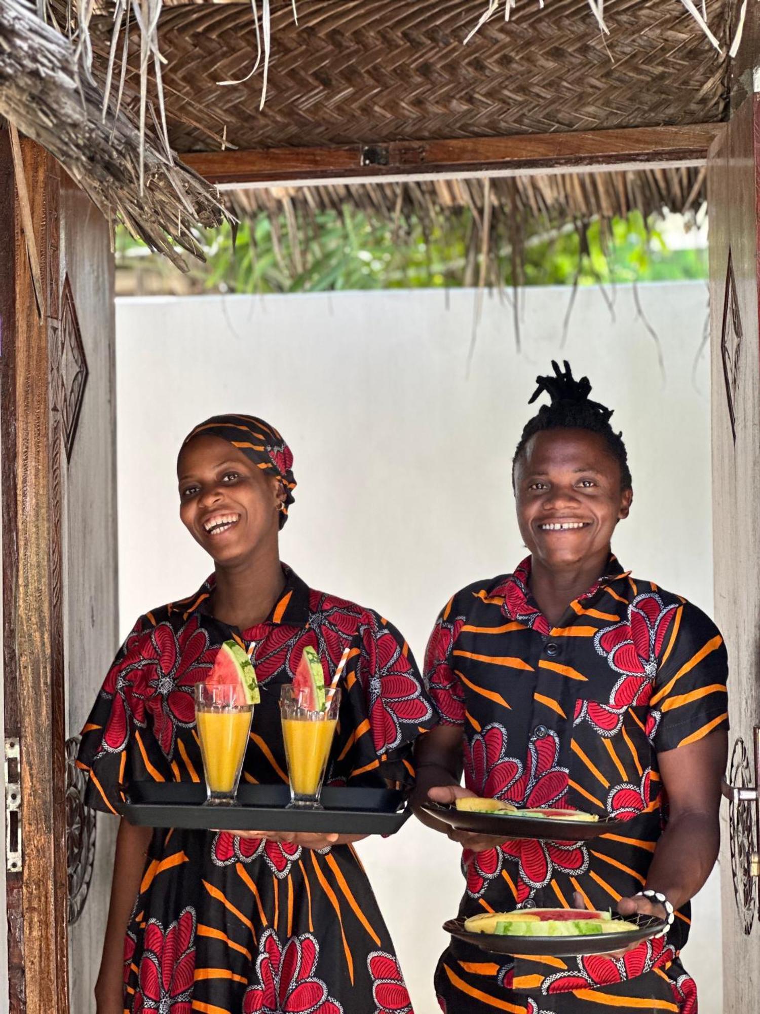 Mlango Paje House II Bed & Breakfast Bagian luar foto
