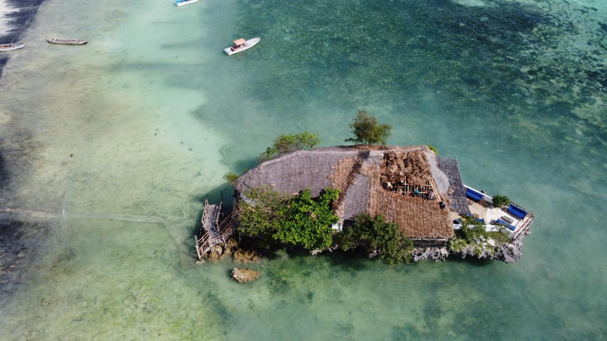 Mlango Paje House II Bed & Breakfast Bagian luar foto
