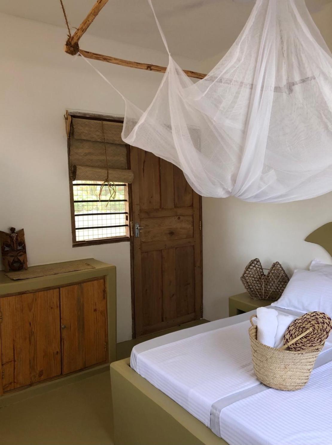 Mlango Paje House II Bed & Breakfast Bagian luar foto