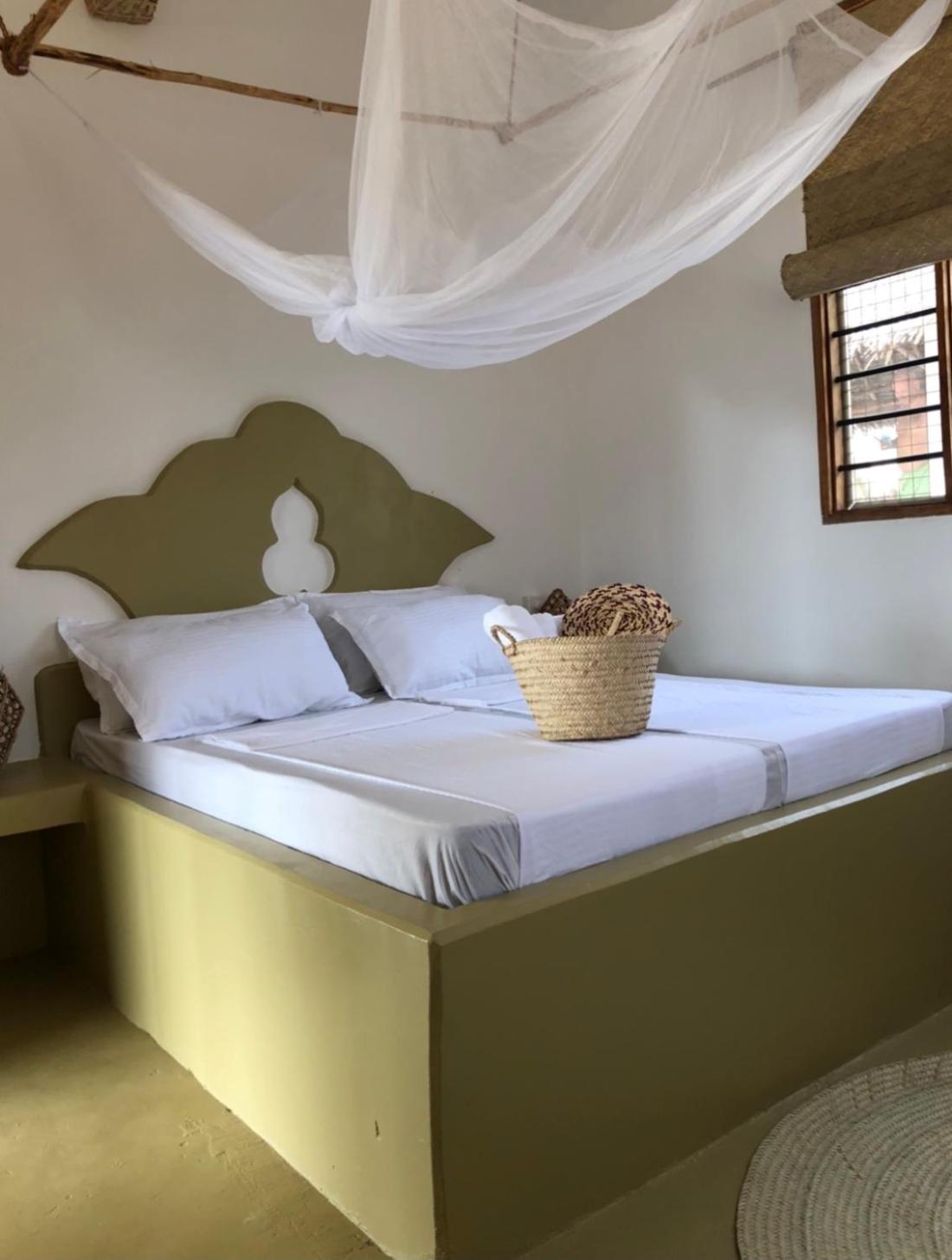 Mlango Paje House II Bed & Breakfast Bagian luar foto